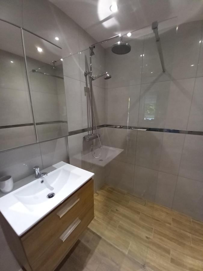 Apartament Przy Obozie Auschwitz Buitenkant foto